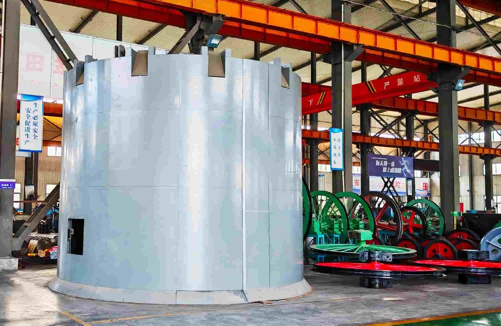 立井整体移动金属模板